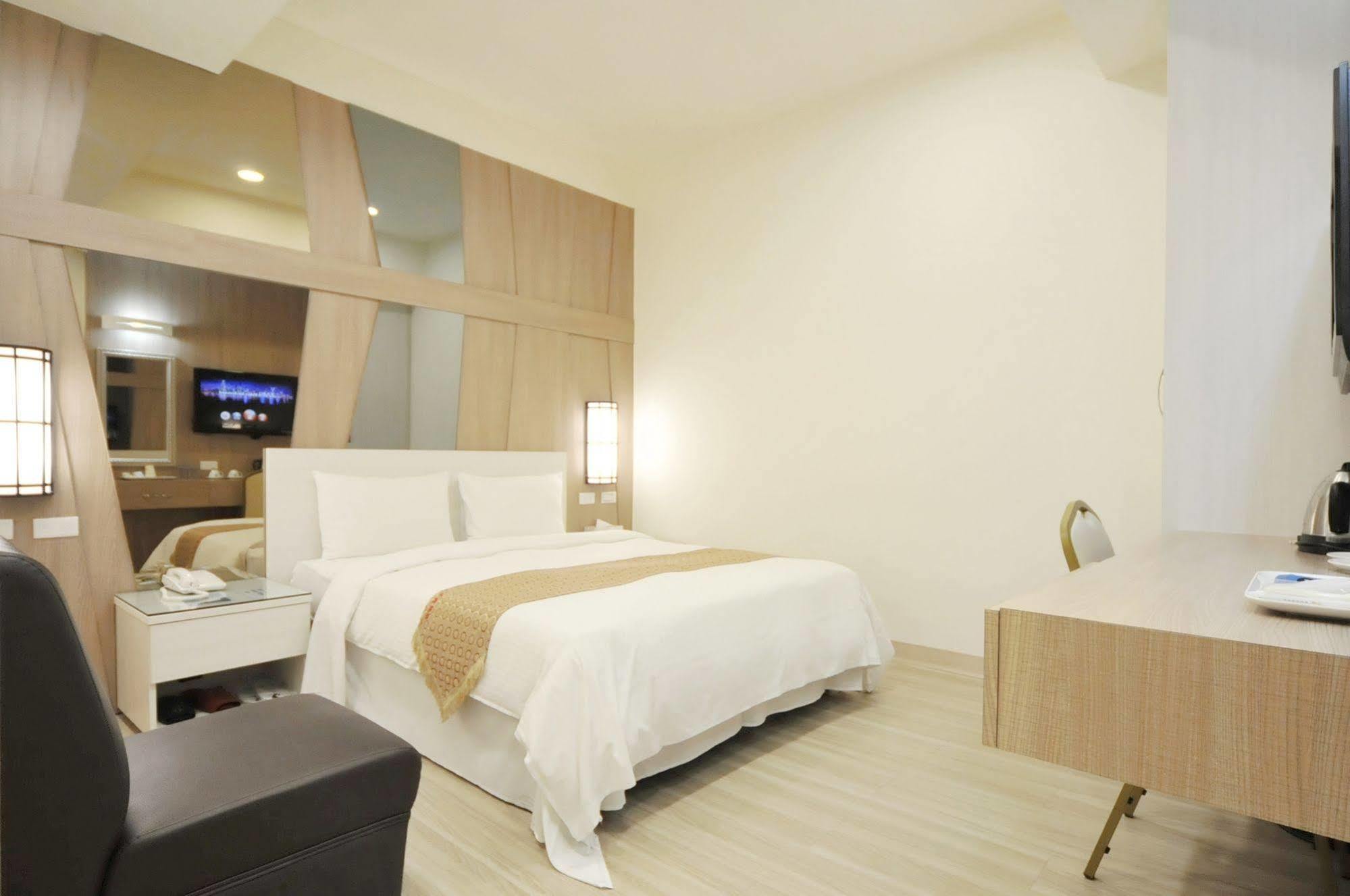 Chengdian Hotel Đài Bắc Ngoại thất bức ảnh